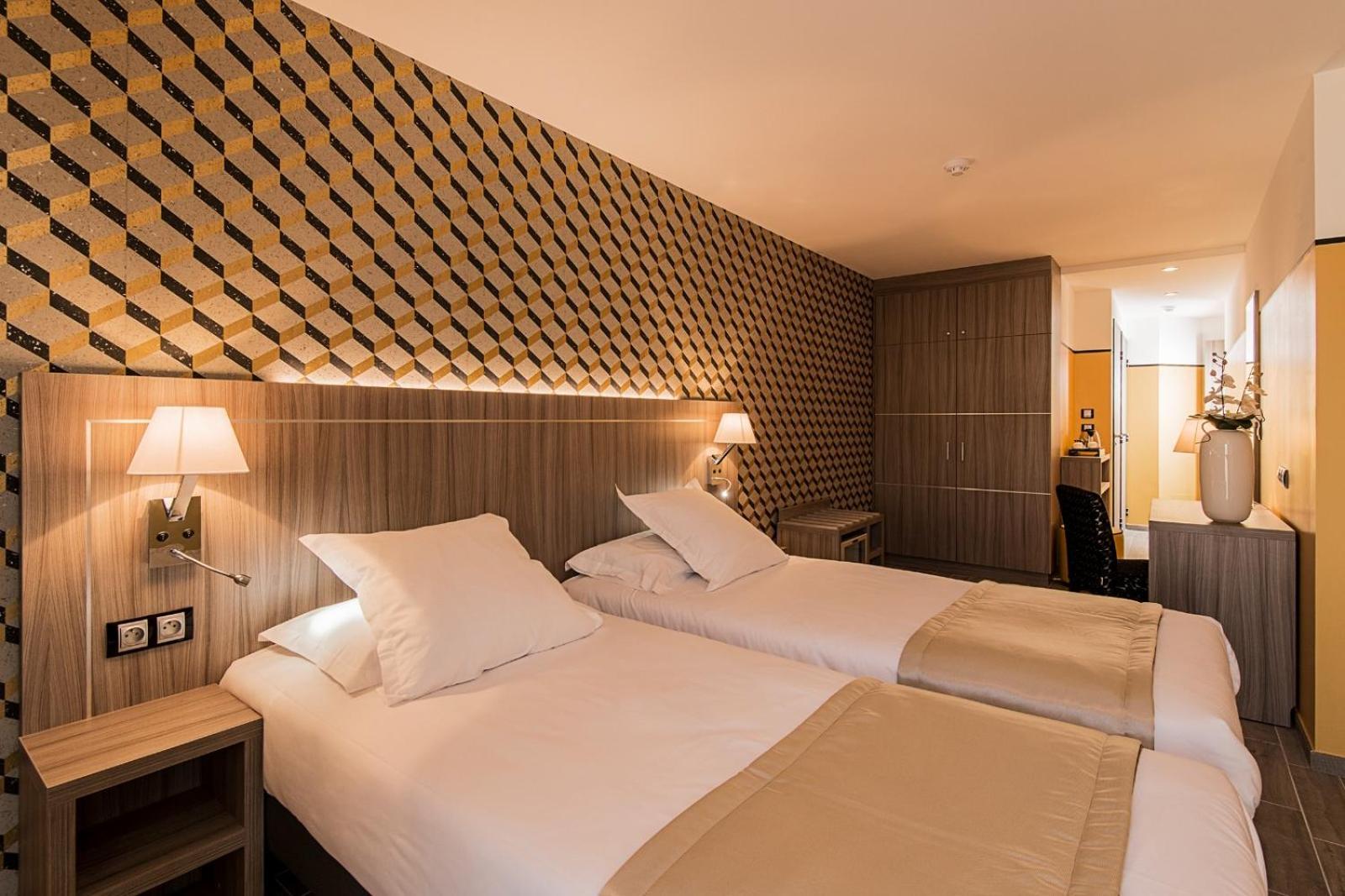 Unique Hotel Residence & Spa Saint-Raphael  Bagian luar foto